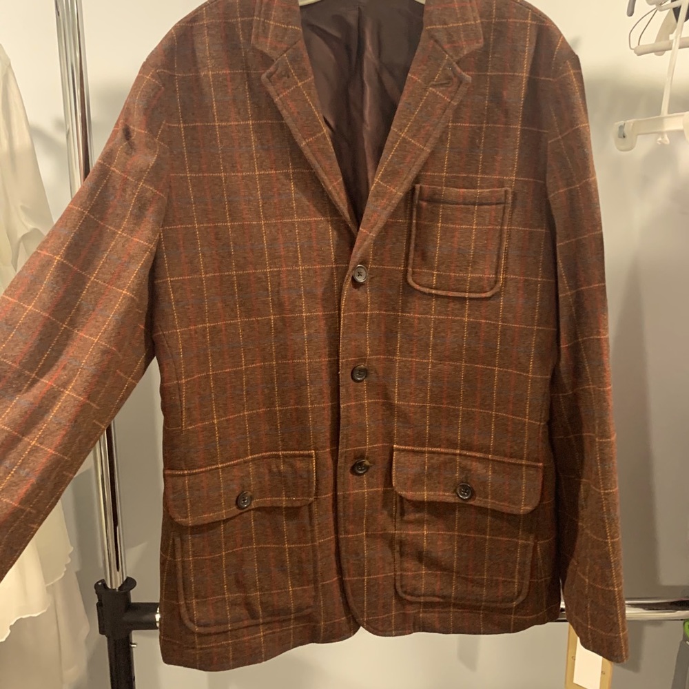 Men’s GH Bass suit coat